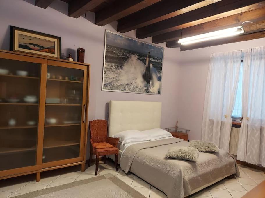 Monolocale In Piazza Isolo Apartment Verona Exterior photo